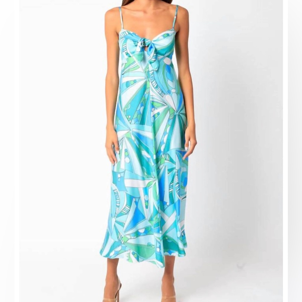Olivaceous dress